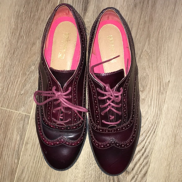 SPERRY DARK BURGUNDY REAL LEATHER OXFORD TYPE BROGUES SIZE 8 EUC - Picture 4 of 9